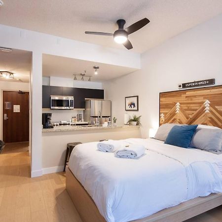 Glacier Lodge Premiere Suite Whistler Eksteriør bilde